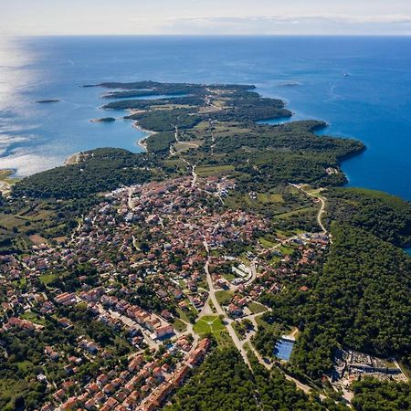 Studio Apartman Premantura Exteriör bild